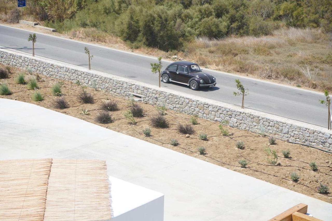 Alio Naxos Luxury Suites อายิโอส ยอร์ยิโอส ภายนอก รูปภาพ