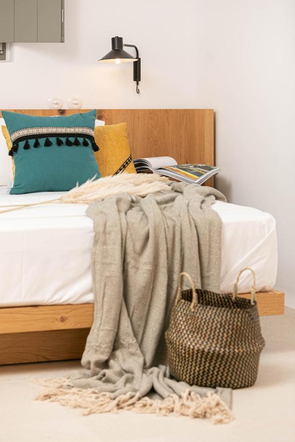 Alio Naxos Luxury Suites อายิโอส ยอร์ยิโอส ภายนอก รูปภาพ