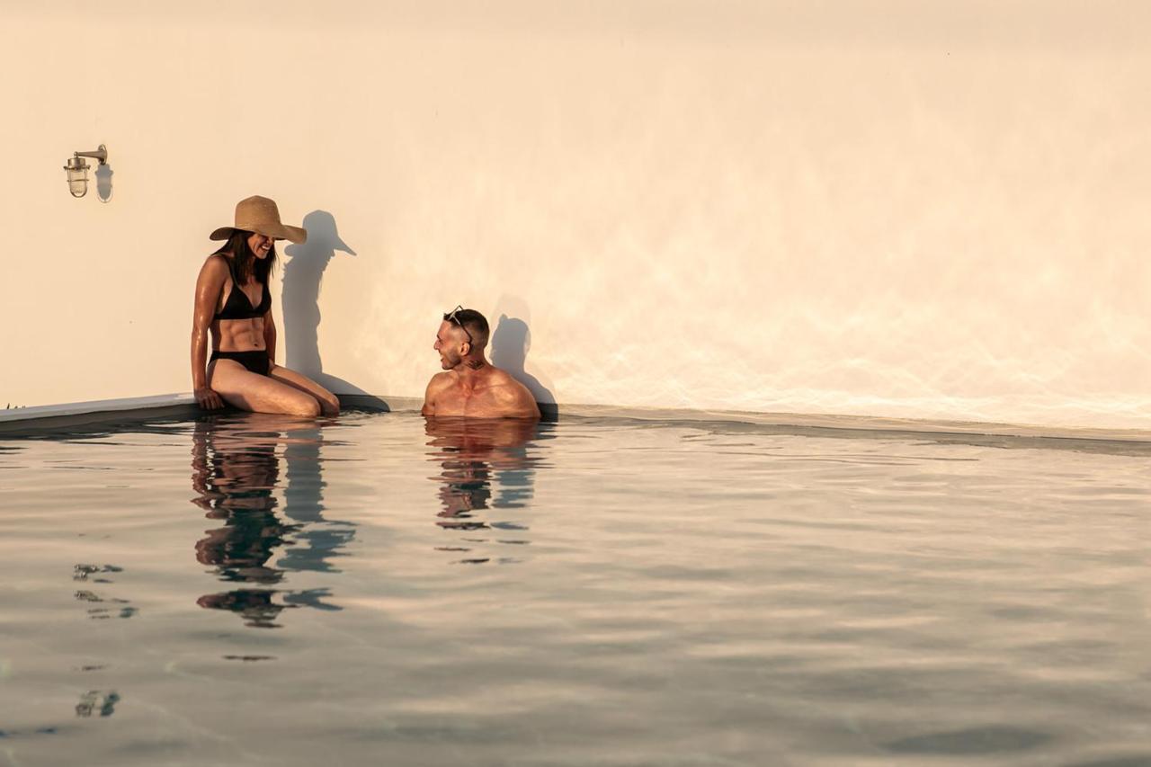 Alio Naxos Luxury Suites อายิโอส ยอร์ยิโอส ห้อง รูปภาพ