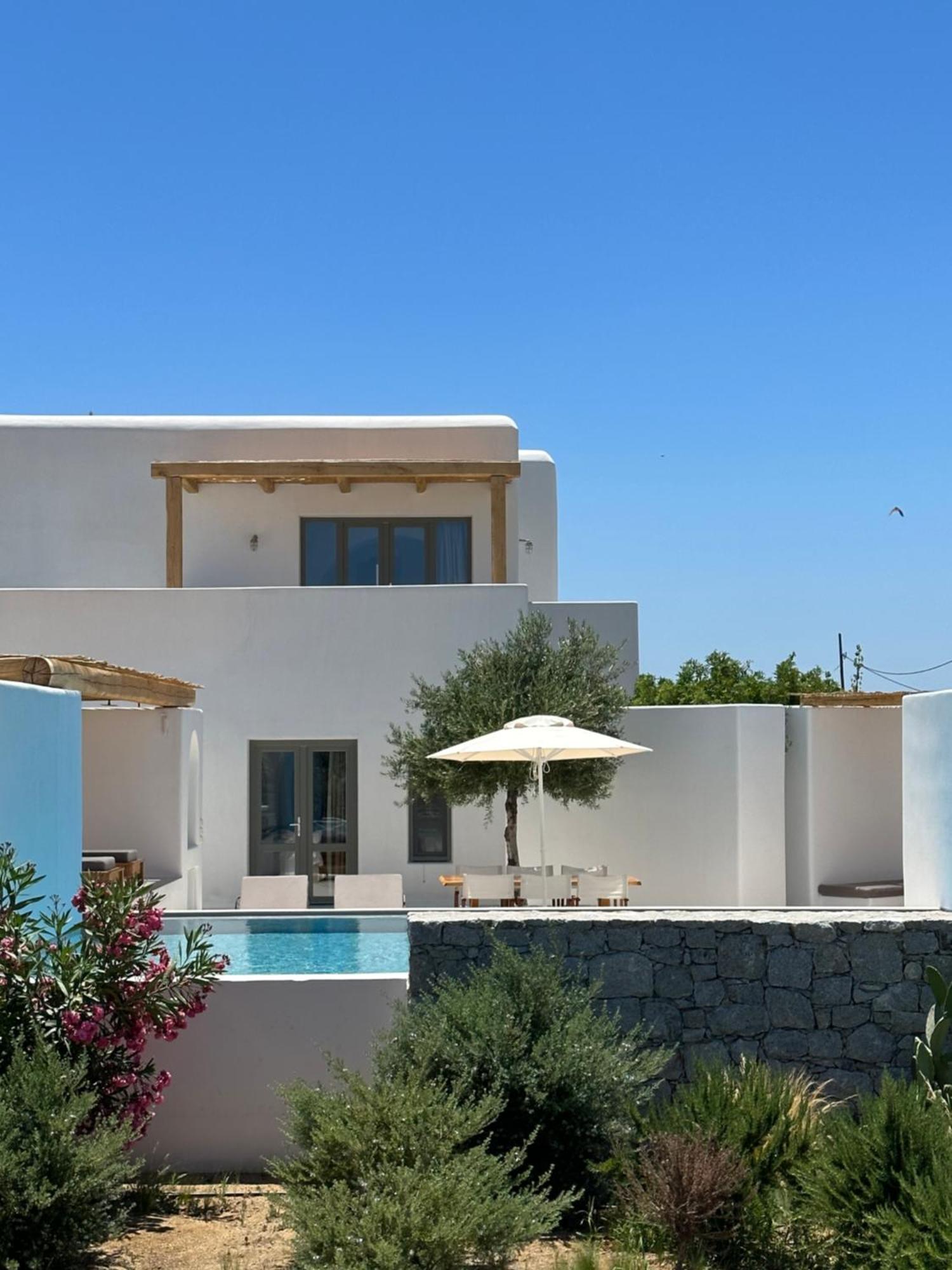 Alio Naxos Luxury Suites อายิโอส ยอร์ยิโอส ภายนอก รูปภาพ