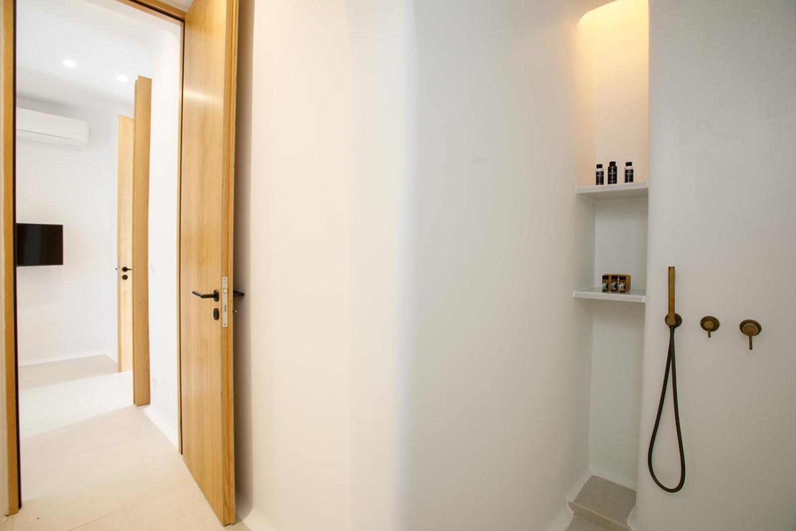 Alio Naxos Luxury Suites อายิโอส ยอร์ยิโอส ห้อง รูปภาพ
