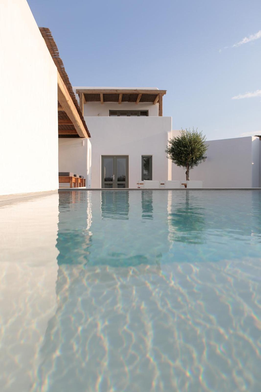 Alio Naxos Luxury Suites อายิโอส ยอร์ยิโอส ภายนอก รูปภาพ