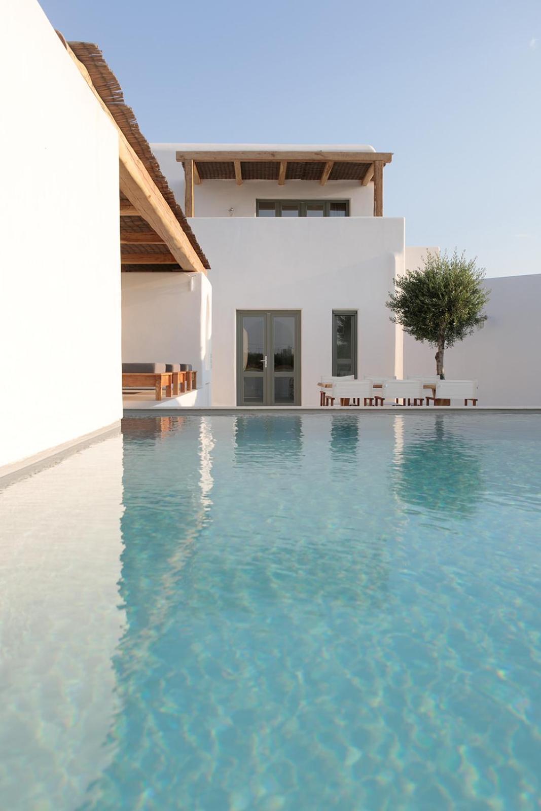 Alio Naxos Luxury Suites อายิโอส ยอร์ยิโอส ภายนอก รูปภาพ
